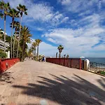 Duplex Con Encanto En Paseo Maritimo De Marbella