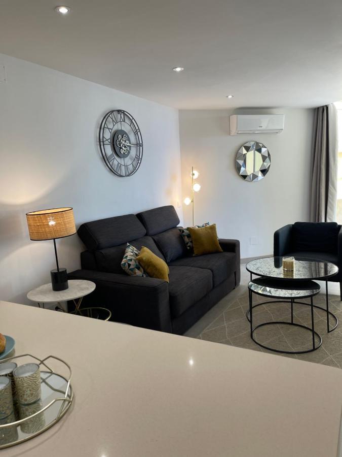 Duplex Con Encanto En Paseo Maritimo De Marbella