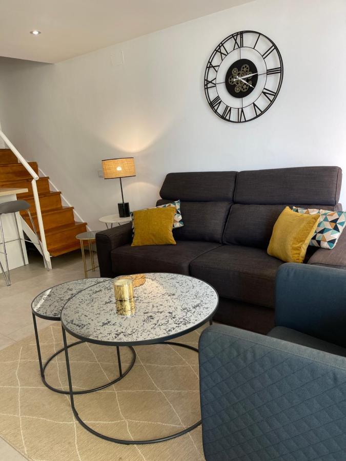 Duplex Con Encanto En Paseo Maritimo De *